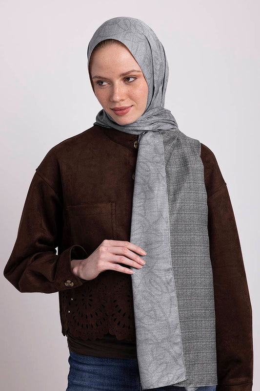 Şebnem Hattı Monogram Çift Taraflı Şal Gri