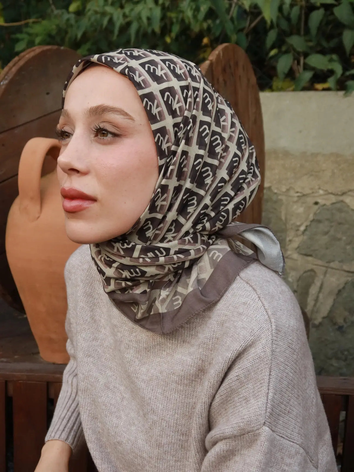 Monark Mk Desen Lina Eşarp Ceviz