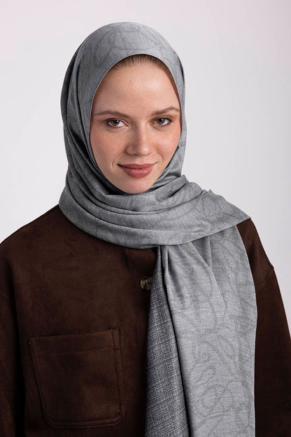 Şebnem Hattı Monogram Çift Taraflı Şal Gri